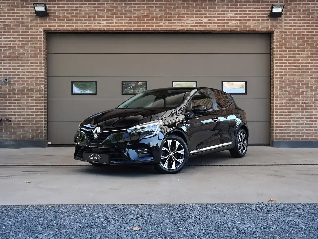 Renault Clio - Thumbnail 1