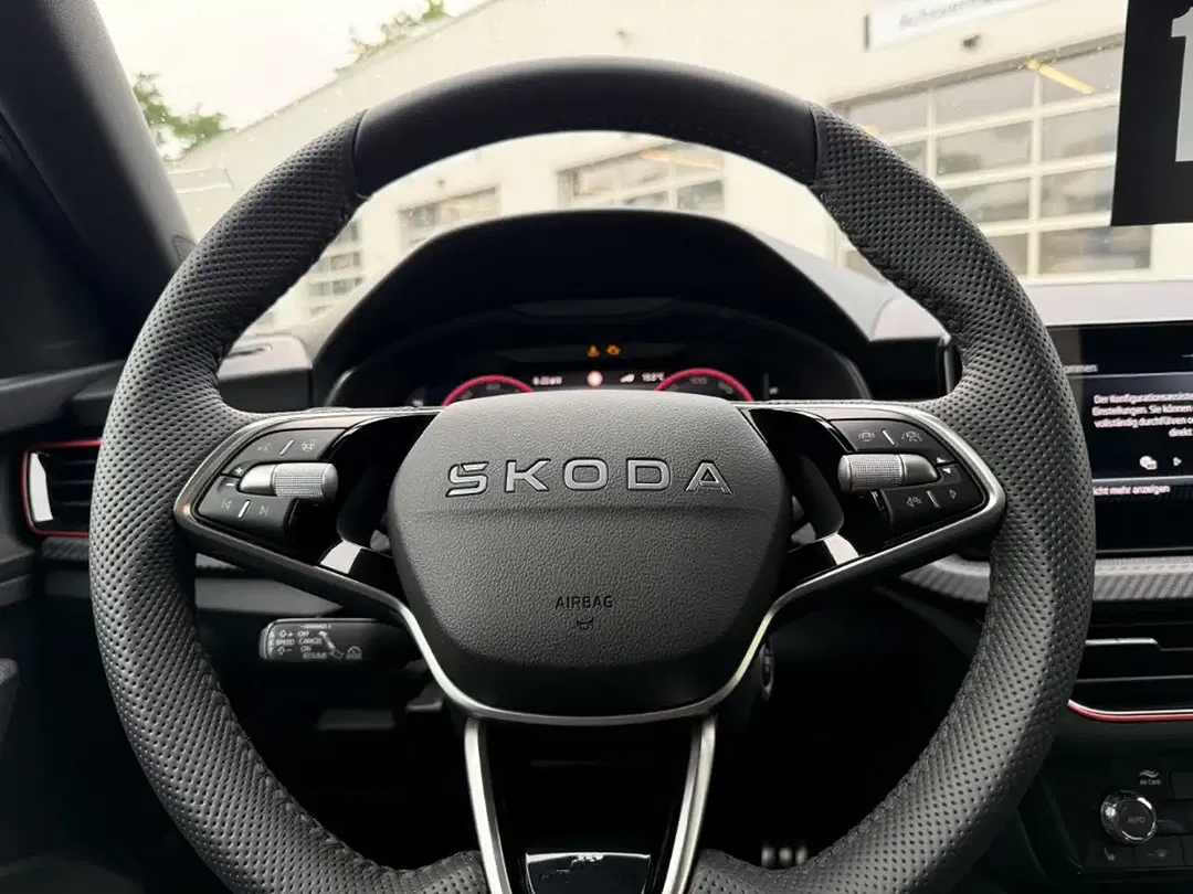 Skoda Scala - Thumbnail 8