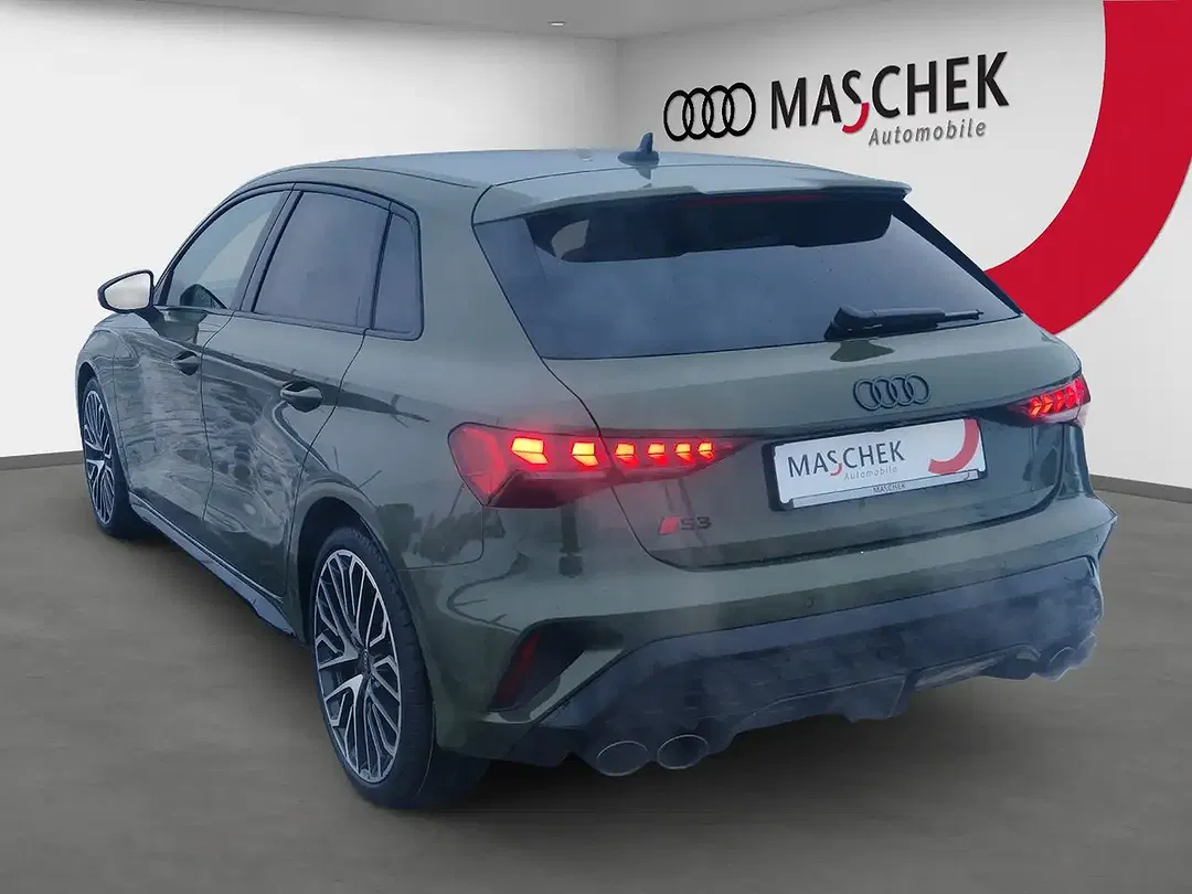 Audi S3 - Thumbnail 3