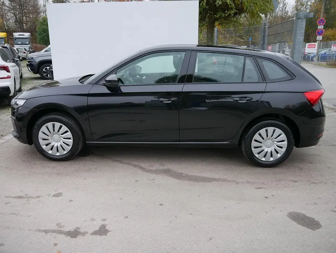 Skoda Scala - Thumbnail 6