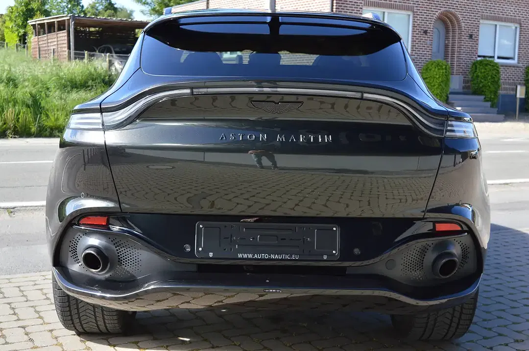 Aston Martin DBX - Thumbnail 4