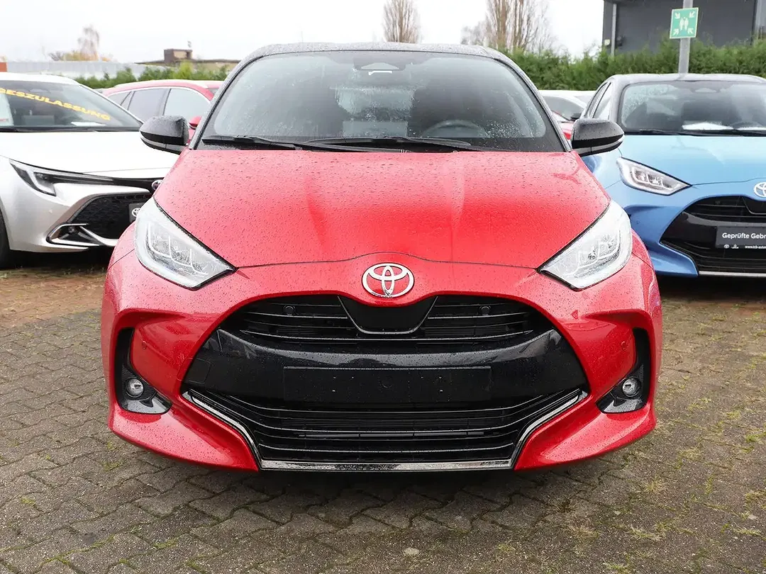 Toyota Yaris - Thumbnail 5