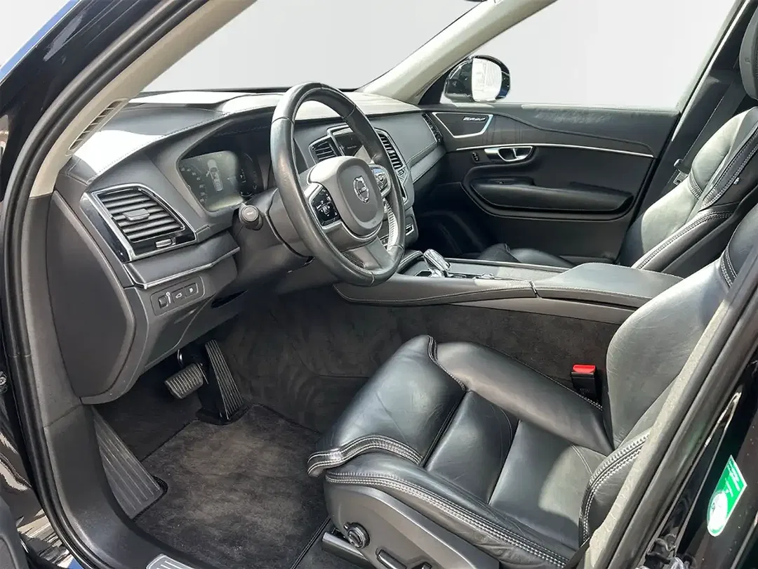 Volvo XC90 - Thumbnail 10