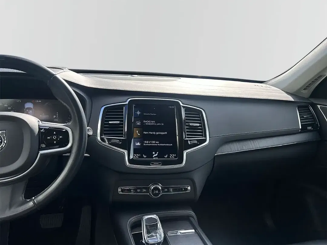 Volvo XC90 - Thumbnail 11