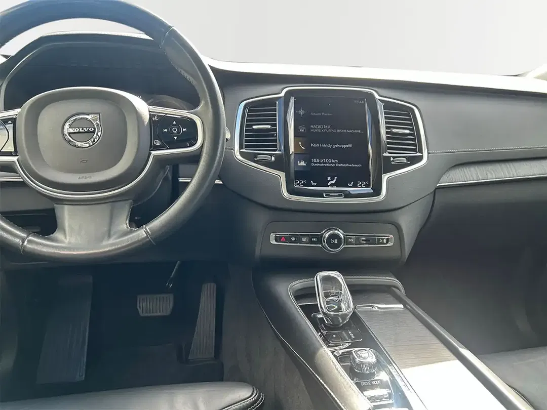 Volvo XC90 - Thumbnail 12