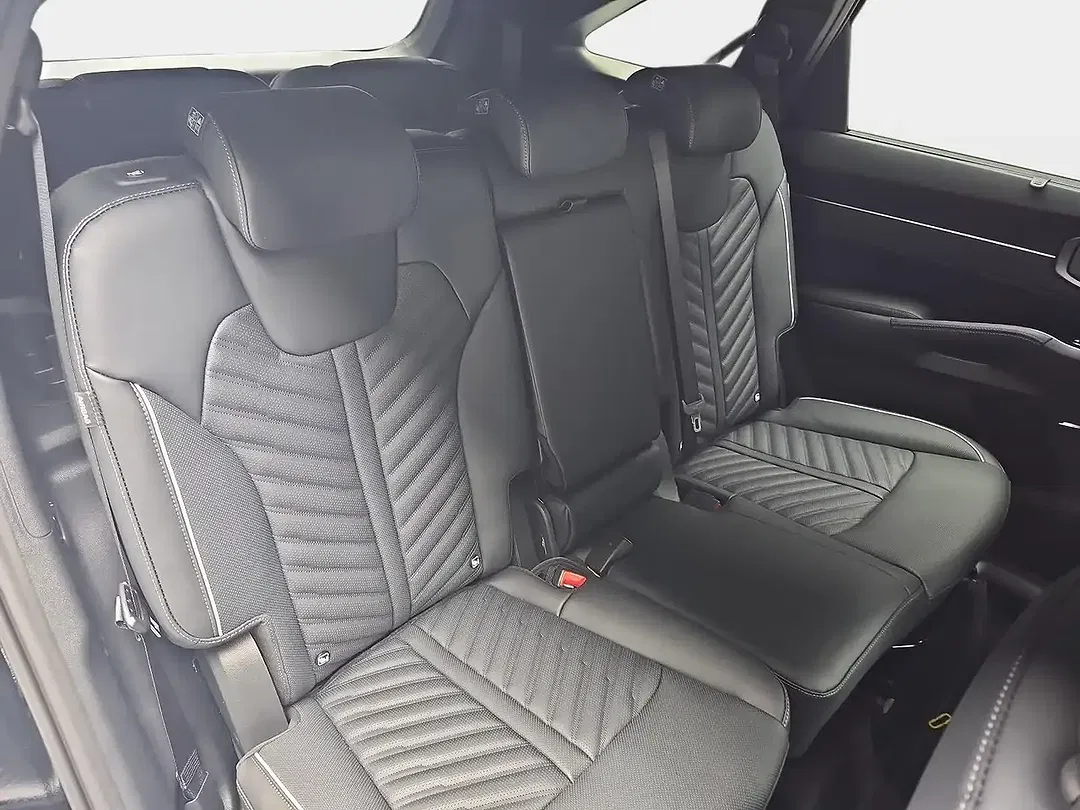 Kia Sorento - Thumbnail 18