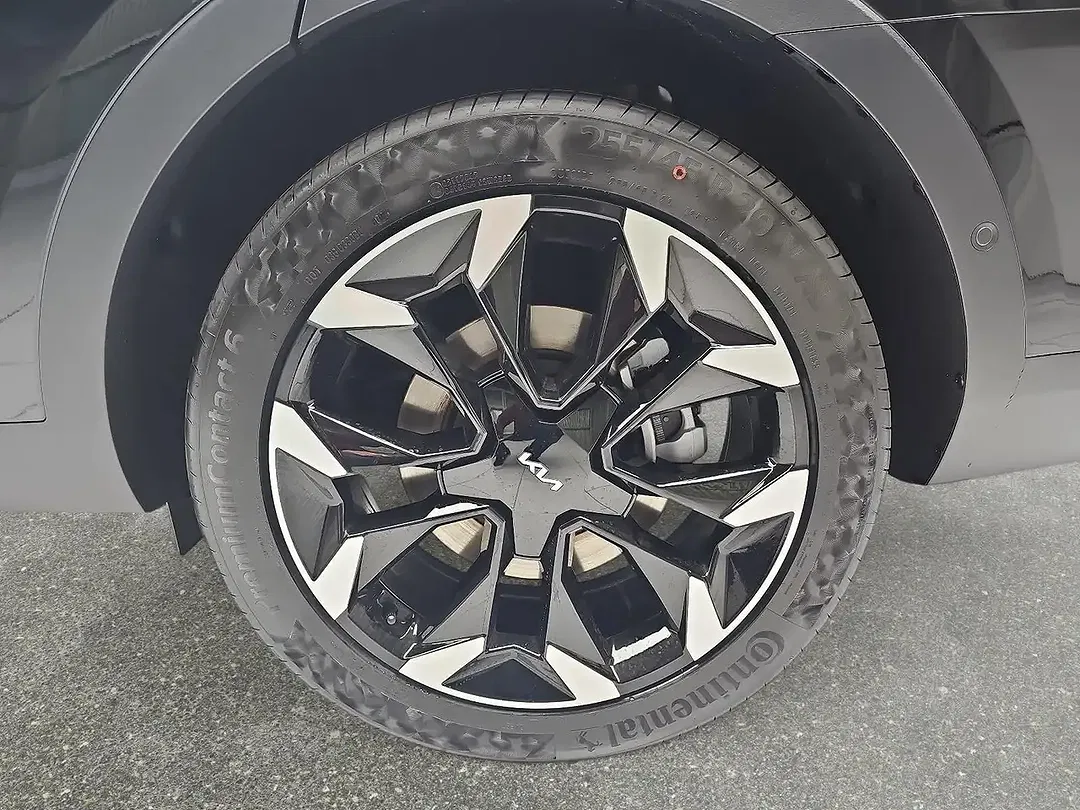 Kia Sorento - Thumbnail 6