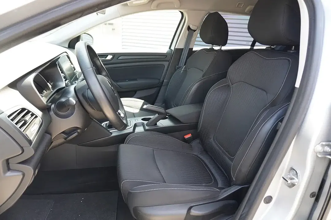 Renault Megane - Thumbnail 13
