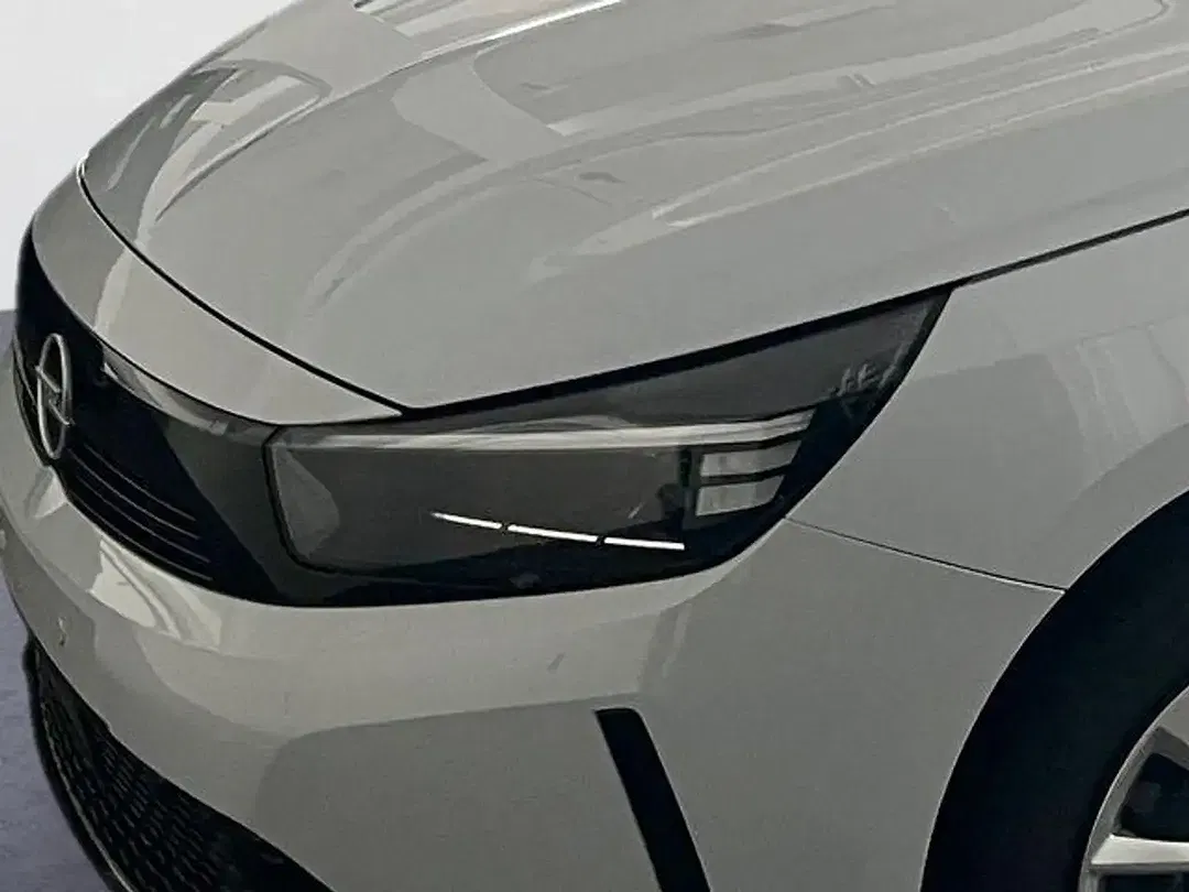Opel Corsa - Thumbnail 5