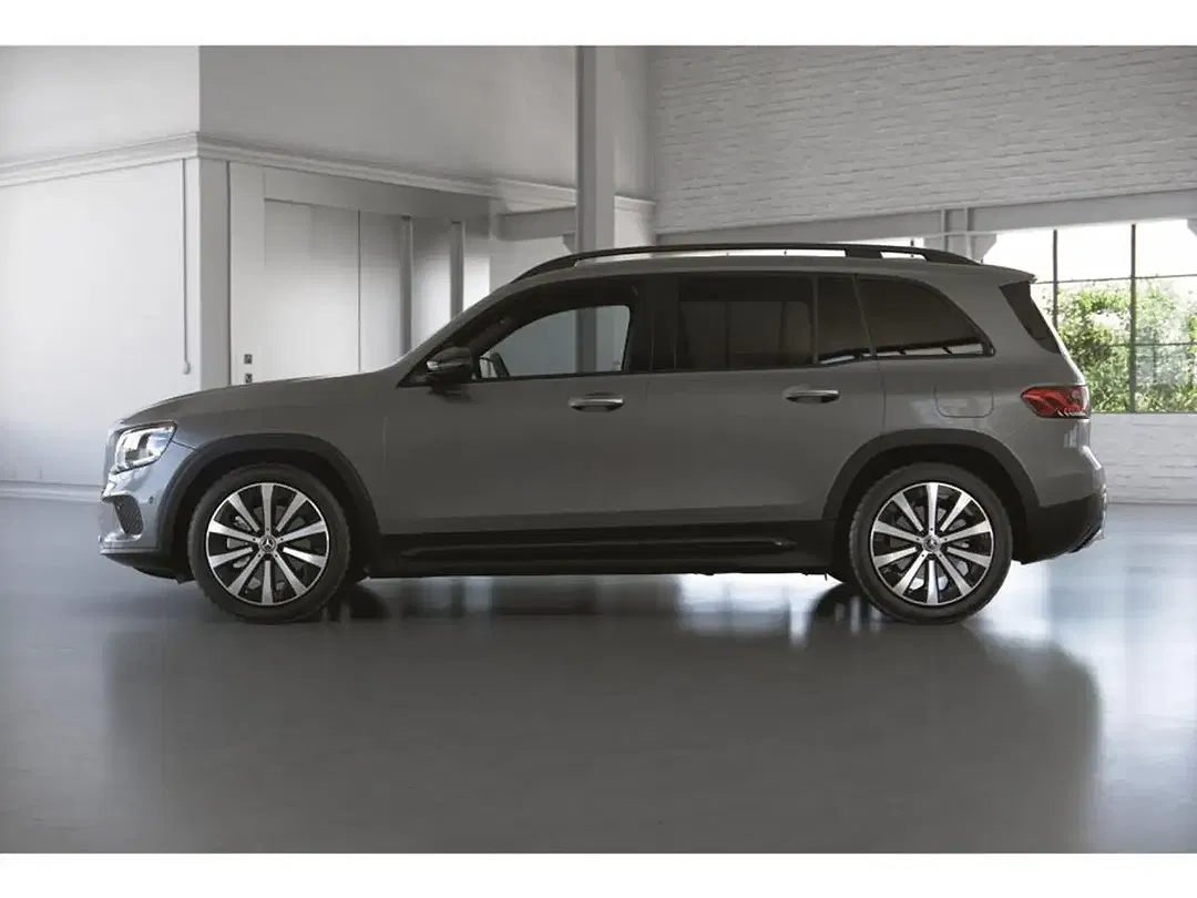 Mercedes-Benz GLB 220 - Thumbnail 2