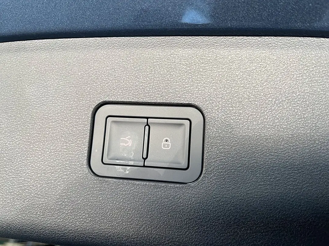 BYD Seal 6 - Thumbnail 12