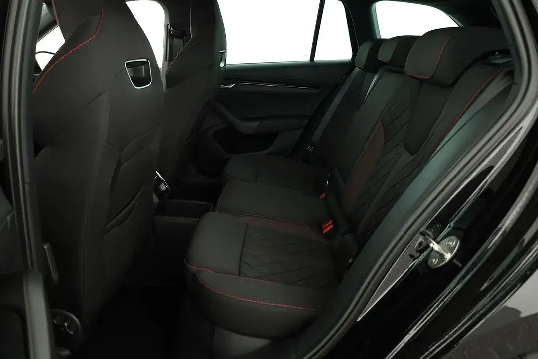 Skoda Octavia - Thumbnail 12