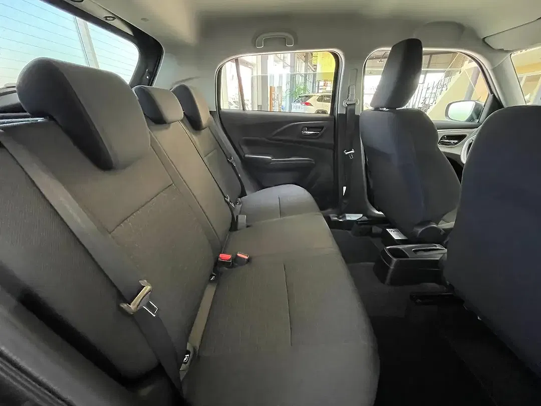 Suzuki Swift - Thumbnail 15