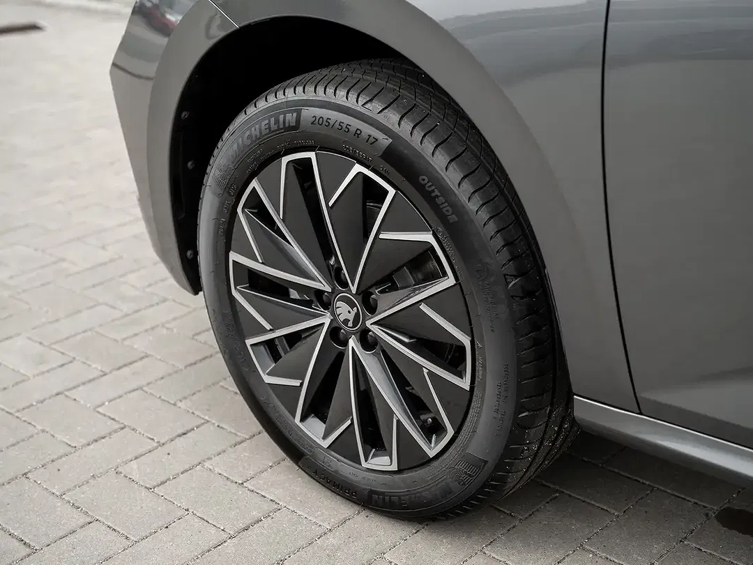 Skoda Kamiq - Thumbnail 5