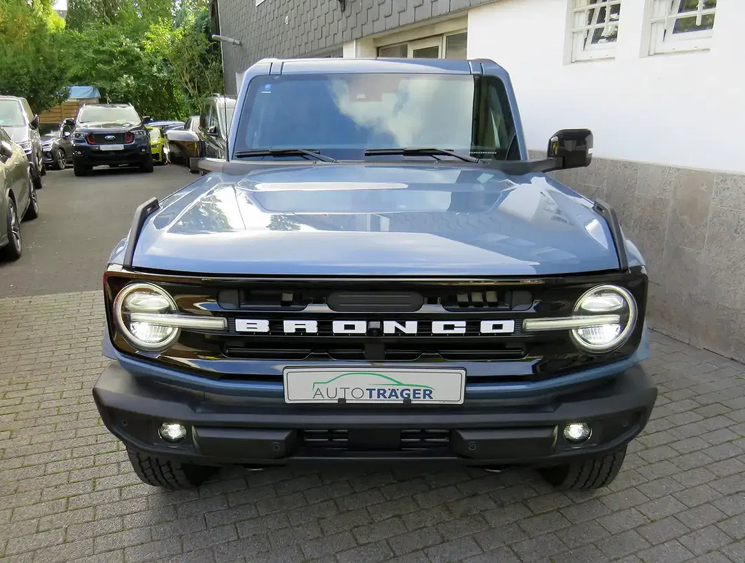 Ford Bronco - Thumbnail 8