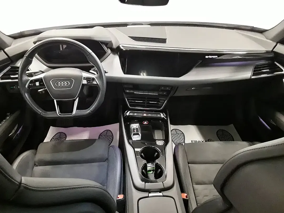 Audi e-tron GT - Thumbnail 6