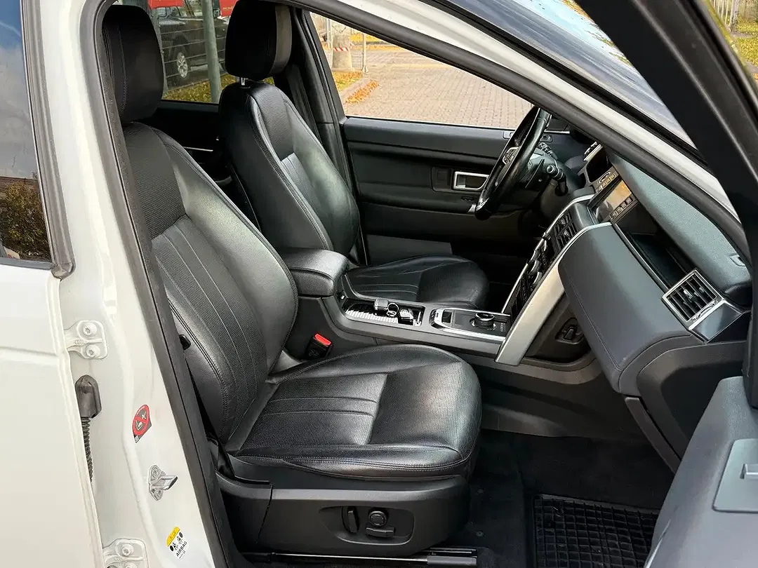 Land Rover Discovery Sport - Thumbnail 12