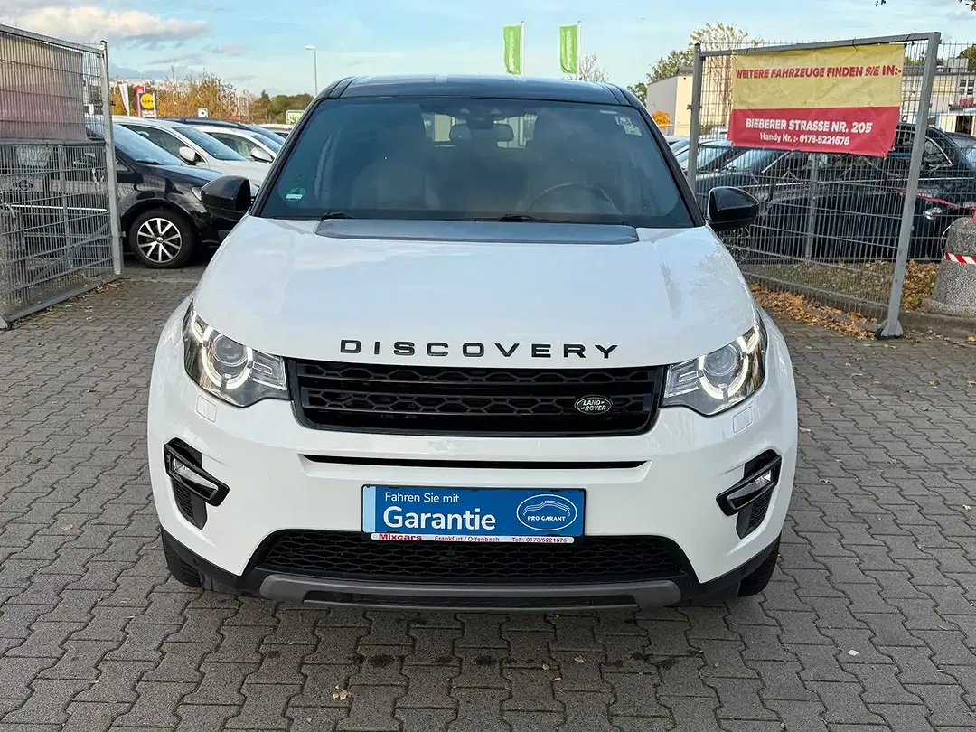 Land Rover Discovery Sport - Thumbnail 2