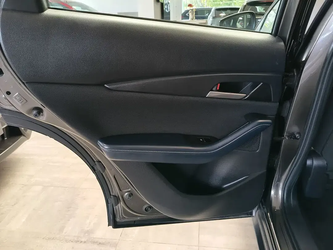 Mazda CX-30 - Thumbnail 15