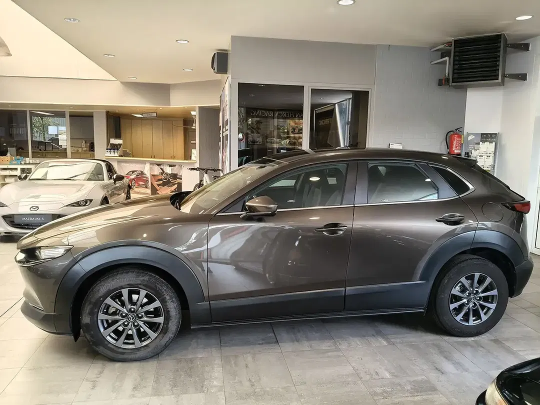 Mazda CX-30 - Thumbnail 2