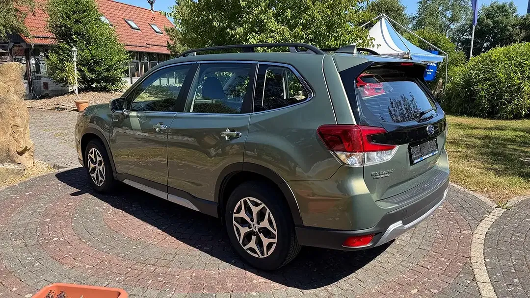 Subaru Forester - Thumbnail 3