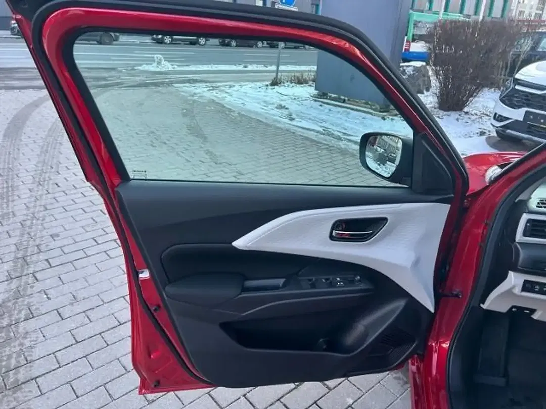Suzuki Swift - Thumbnail 10