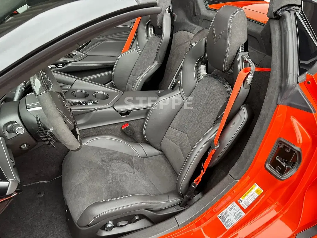 Corvette C8 - Thumbnail 9