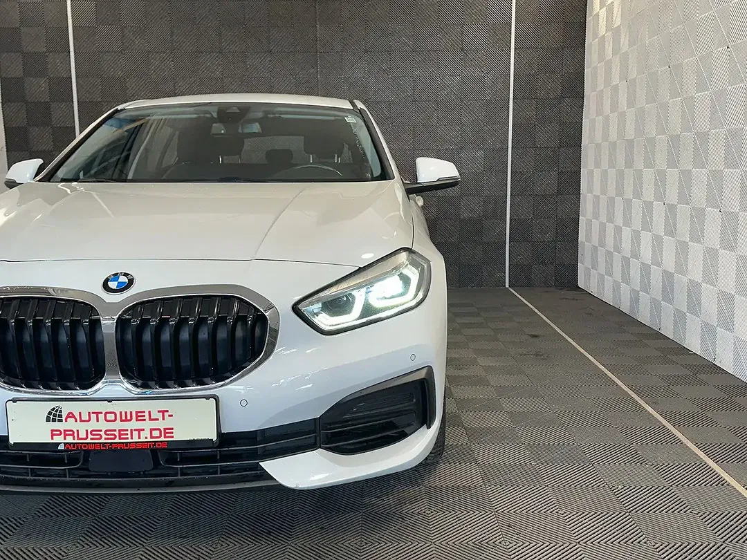 BMW 118 - Thumbnail 11