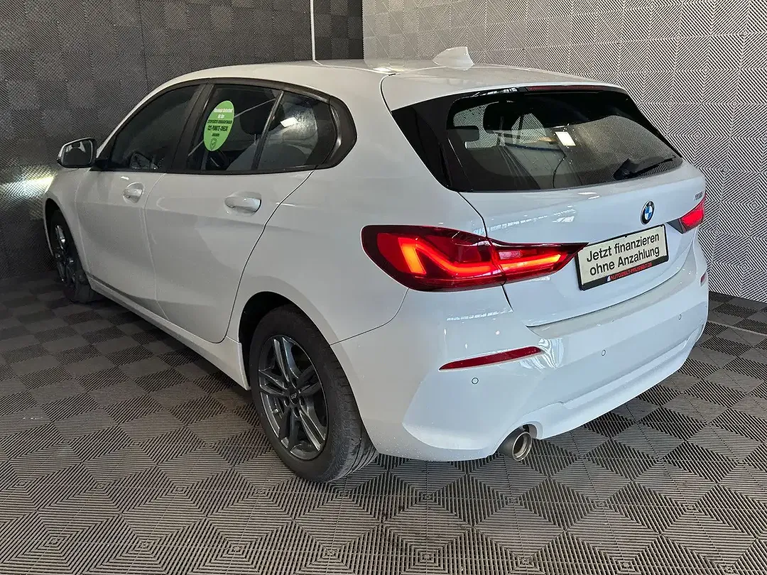 BMW 118 - Thumbnail 3