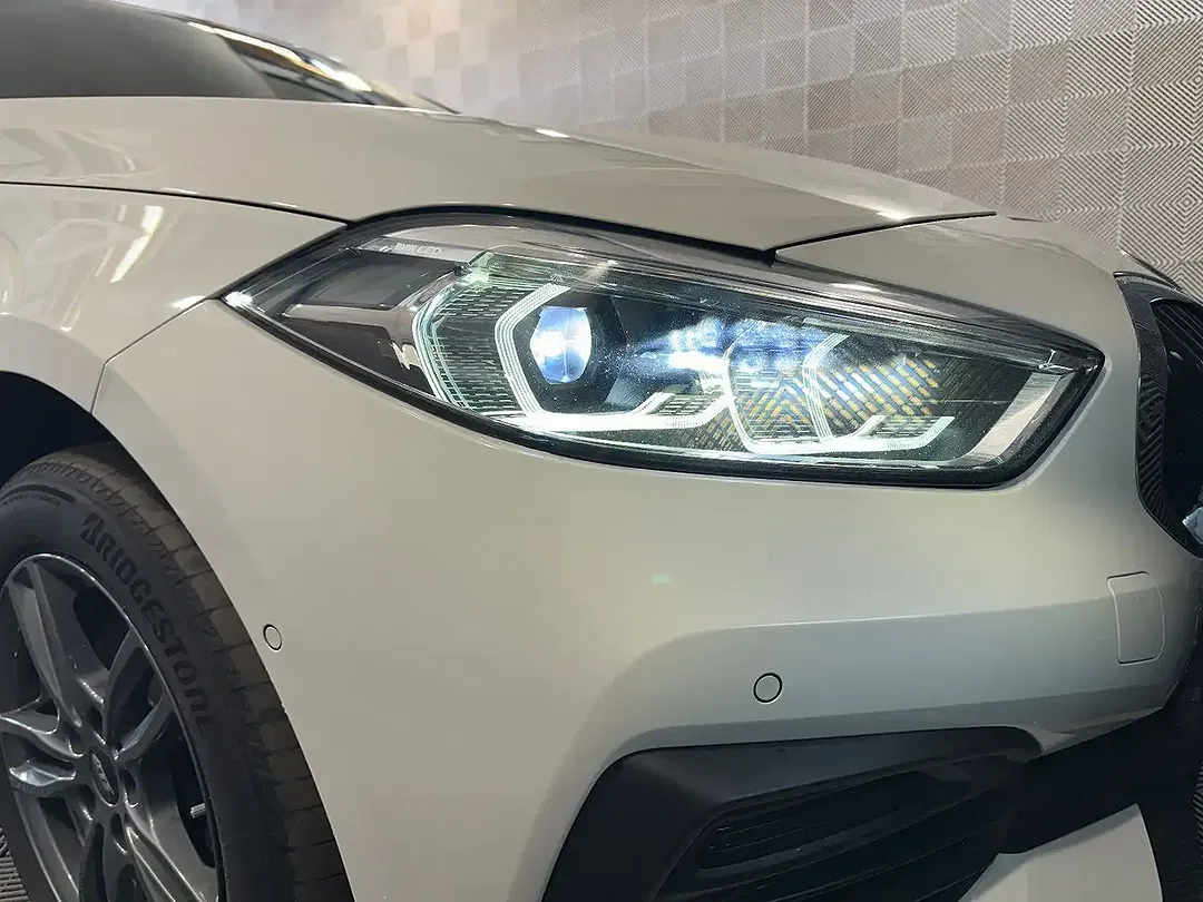 BMW 118 - Thumbnail 9