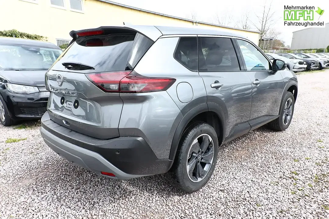 Nissan X-Trail - Thumbnail 2