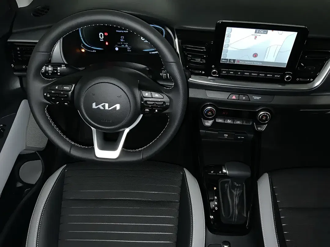 Kia Stonic - Thumbnail 12