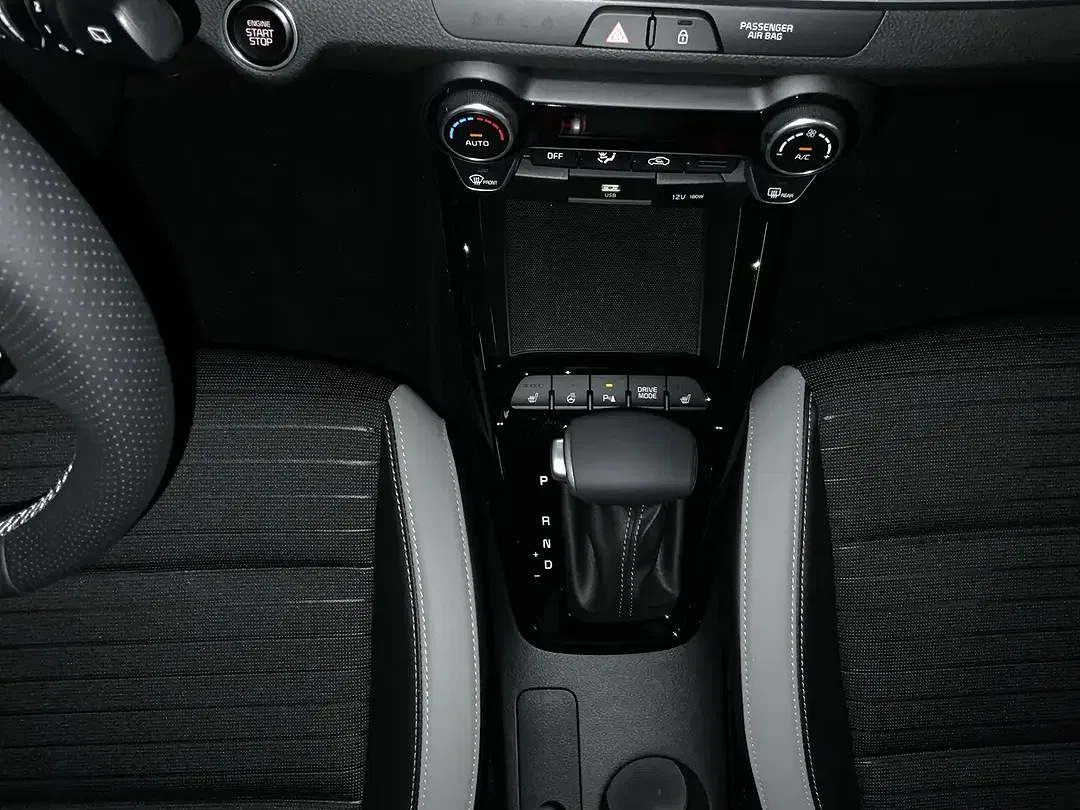 Kia Stonic - Thumbnail 14