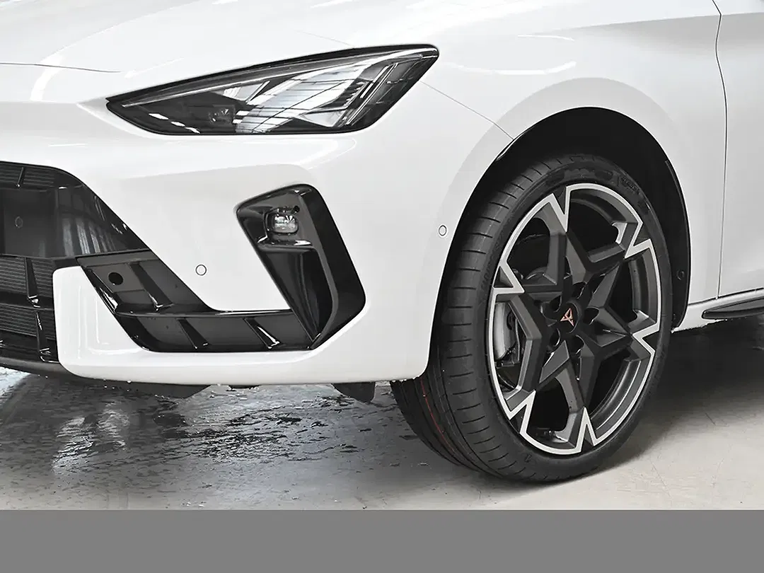 CUPRA Leon - Thumbnail 6