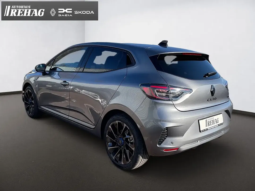 Renault Clio - Thumbnail 3