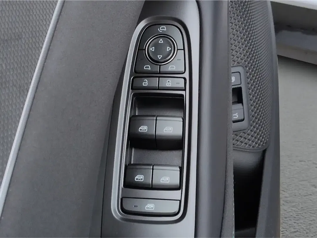 BYD Seal - Thumbnail 14