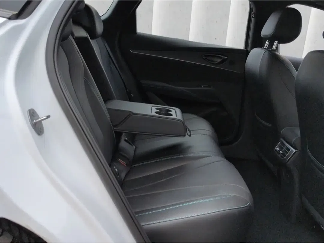 BYD Seal - Thumbnail 8