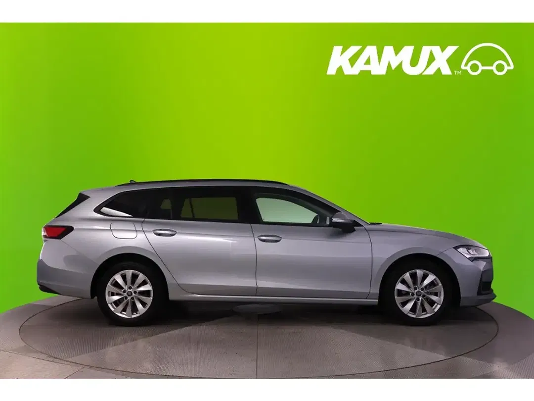 Skoda Superb - Thumbnail 1