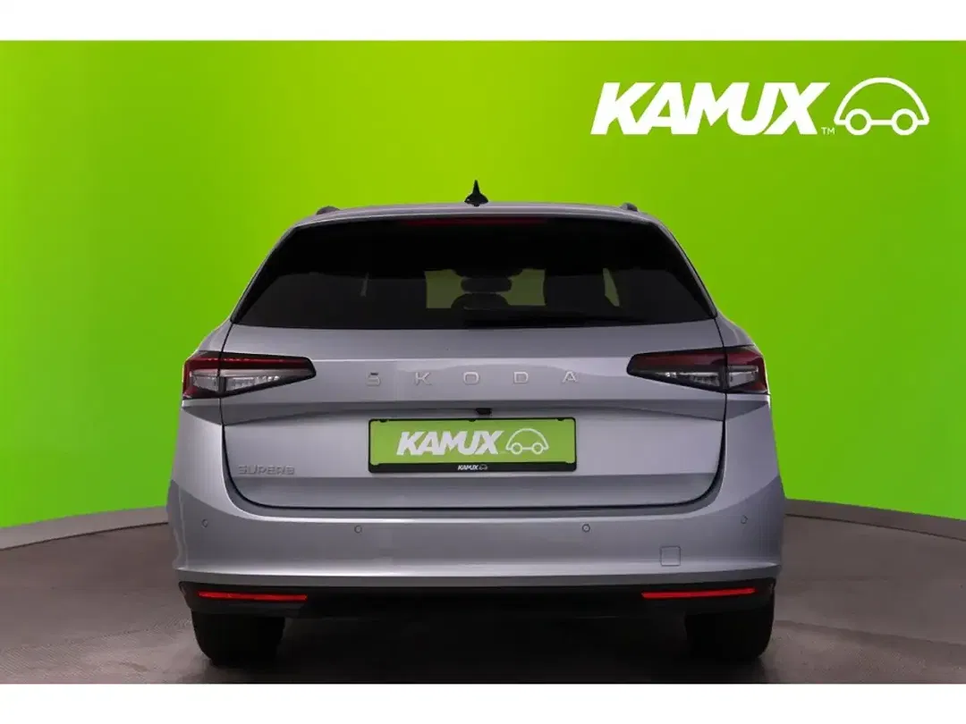 Skoda Superb - Thumbnail 3