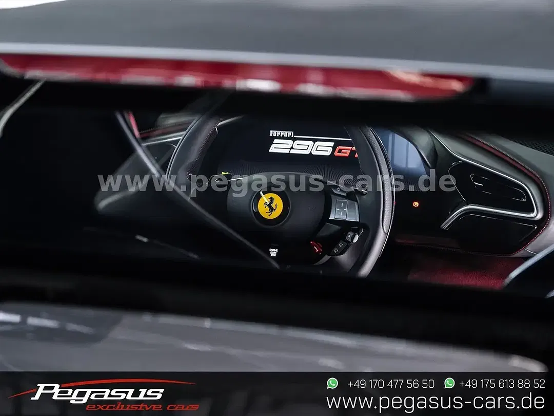 Ferrari 296 GTB - Thumbnail 12