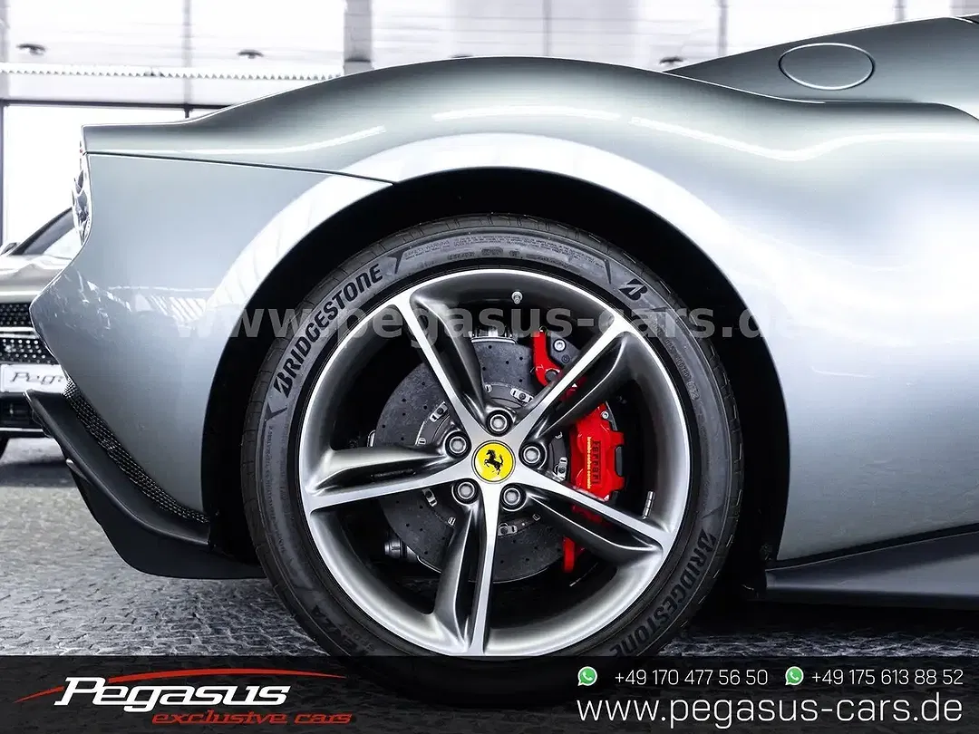 Ferrari 296 GTB - Thumbnail 14