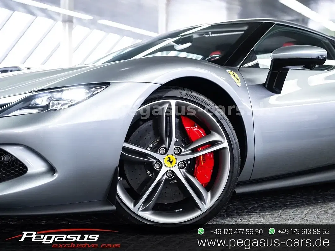 Ferrari 296 GTB - Thumbnail 19