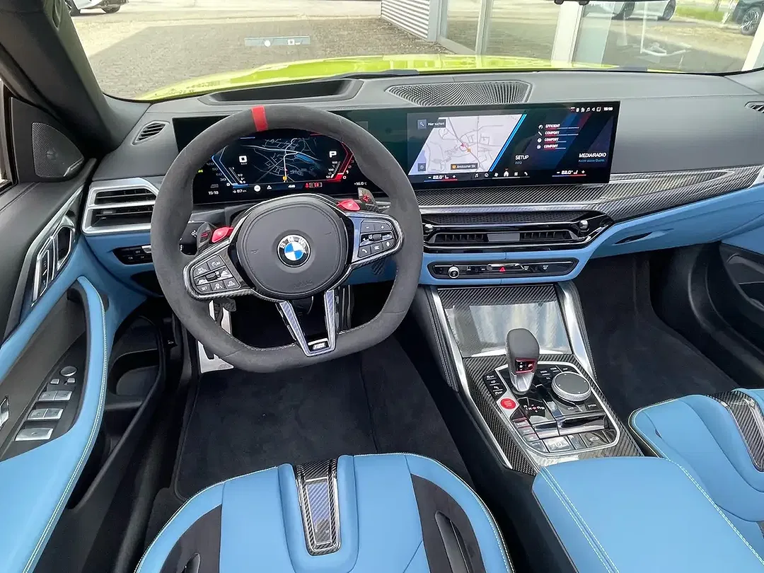 BMW M4 - Thumbnail 11