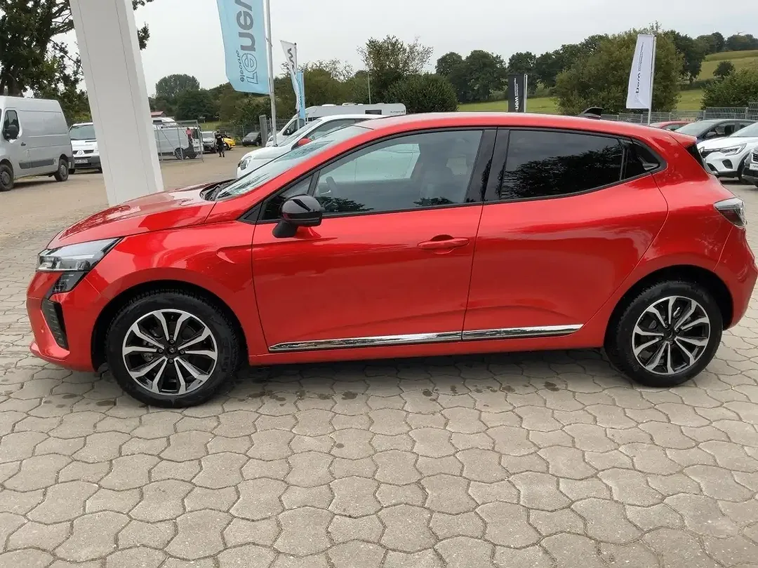 Renault Clio - Thumbnail 2