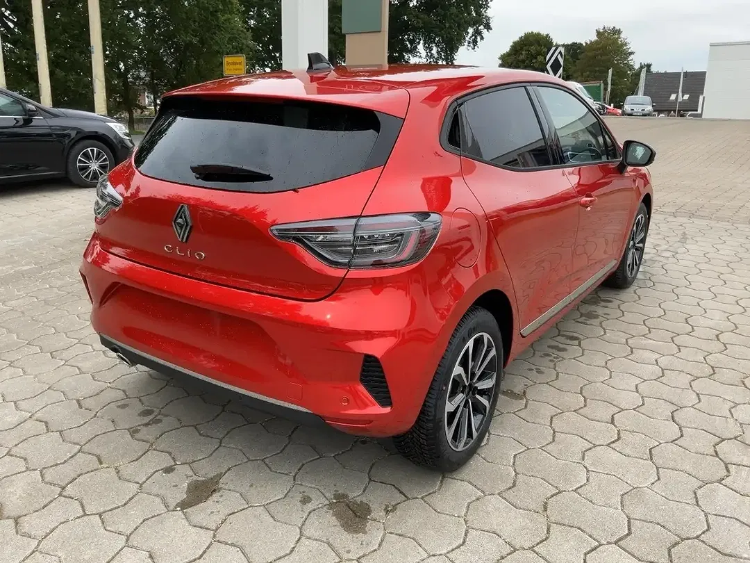 Renault Clio - Thumbnail 4