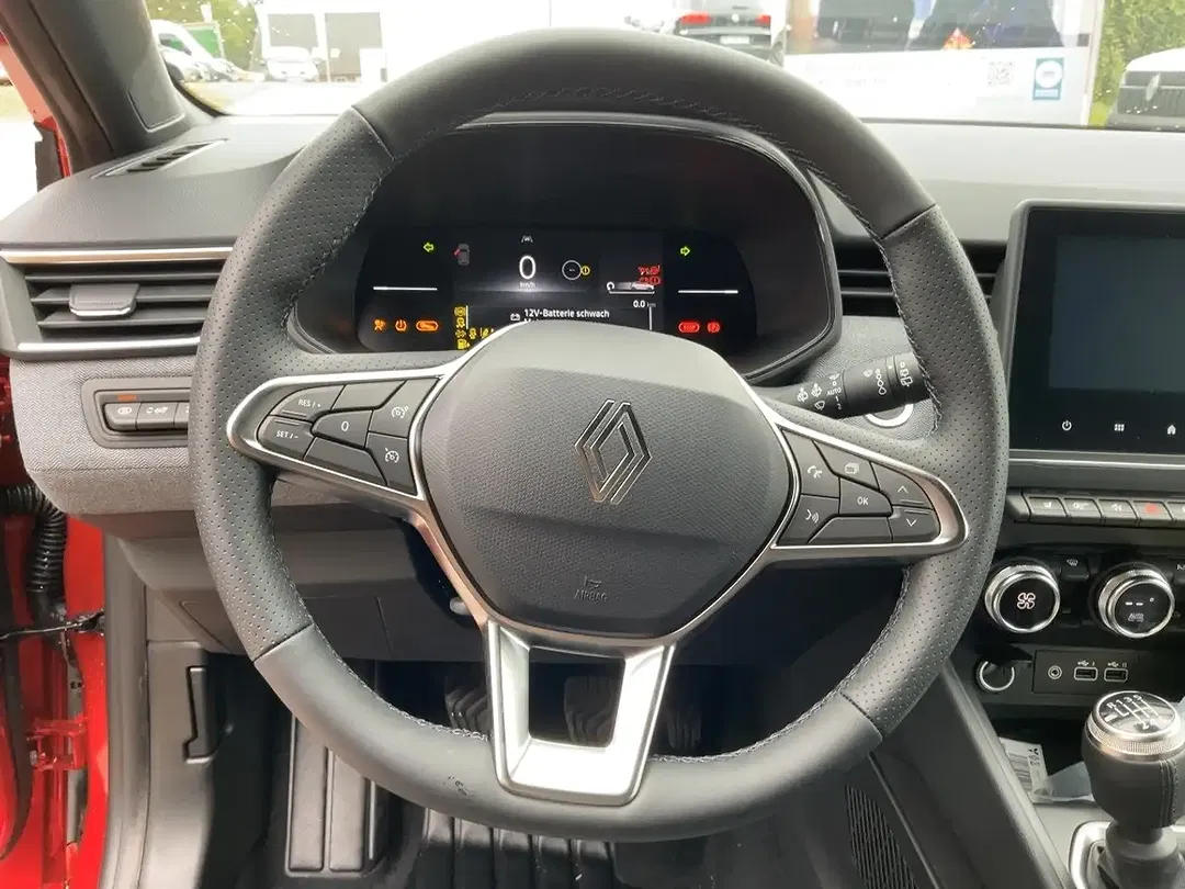 Renault Clio - Thumbnail 9