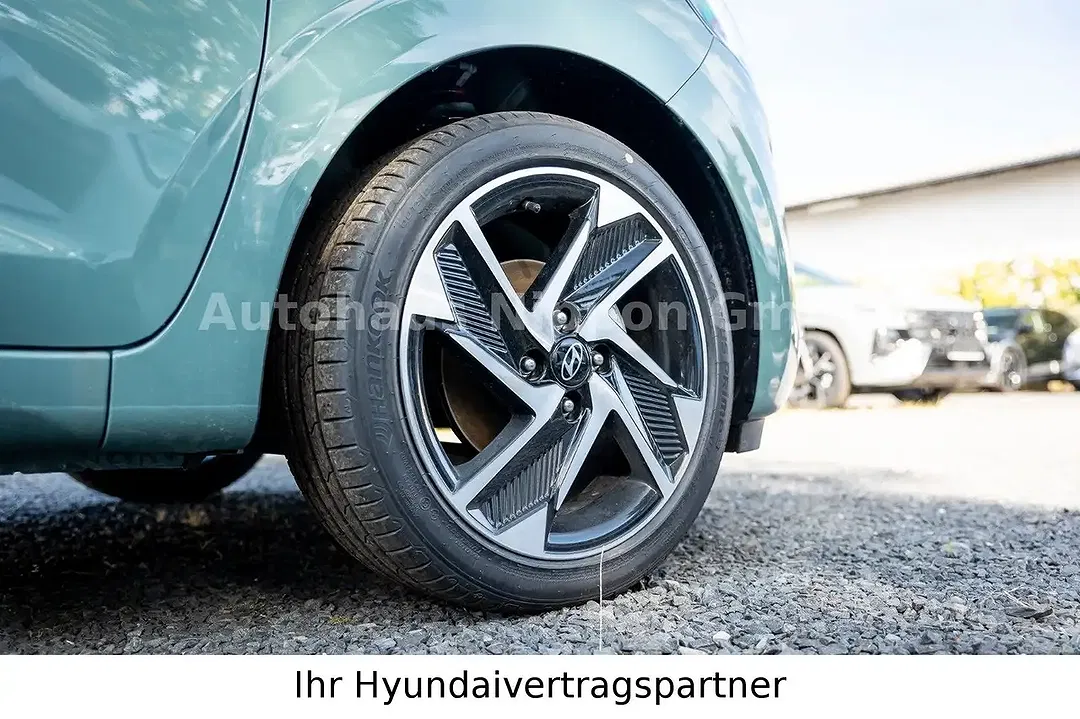 Hyundai i10 - Thumbnail 13