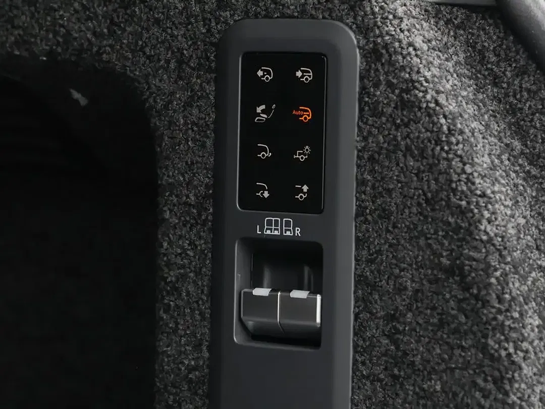 Land Rover Range Rover - Thumbnail 20