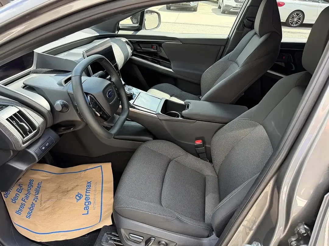 Subaru Solterra - Thumbnail 12