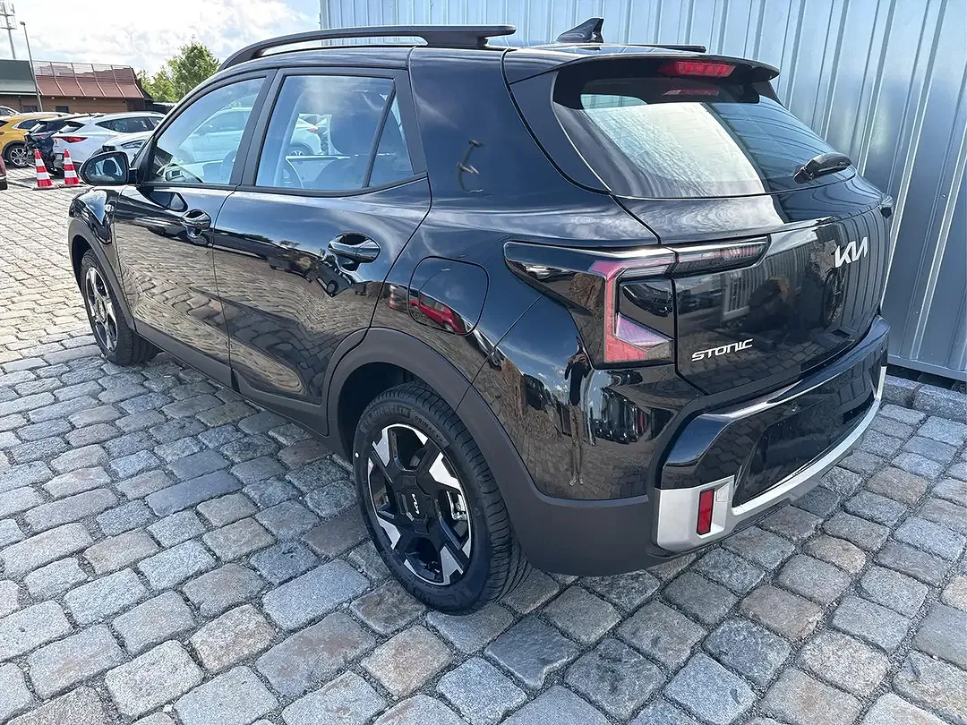 Kia Stonic - Thumbnail 4